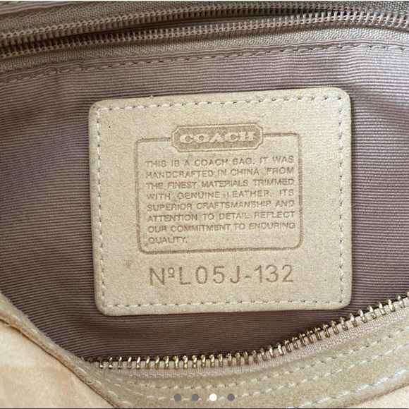 ✨VINTAGE✨ Coach “mini Hampton signature scribble C hobo” shoulder bag ! - Picture 4 of 6